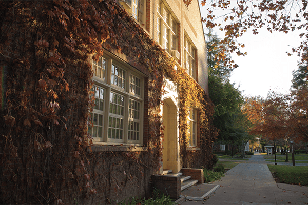 Knoles Hall